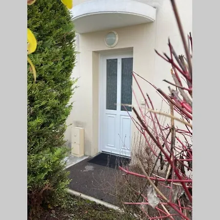 Appartement Maison En Duplex 80M² Jardin Terrasse Saint-Julien-les-Villas Exterior photo